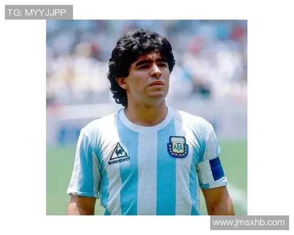 足球明星简介:探索他们的成就与传奇人生故事 足球明星简介:探索他们的成就与传奇人生故事